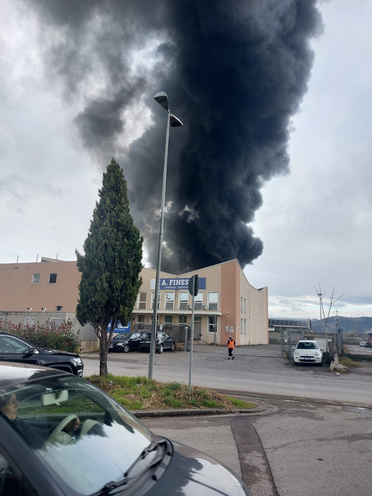 Esplosione A Firenze Nel Deposito Di Gas Dell'Eni A Calenzano: Il Boato ...