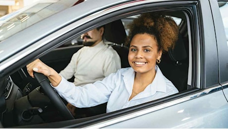 Ho detto addio al bollo auto al 100%: siccome vivo in Sicilia lo pago solo all'80% | I miei concittadini non lo sanno e pagano la tassa piena ancora