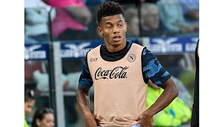 Napoli, rapinarono orologio al calciatore David Neres: 3 arresti