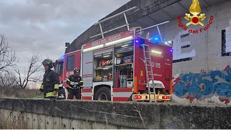 Alba di terrore in FiPiLi, auto sbalzata giù dallo svincolo: un morto. Cosa è accaduto