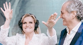 Simona Ventura e Giovanni Terzi oggi (6 luglio) sposi: i balli scatenati della festa pre-wedding e il regalo di Fabio Fazio
