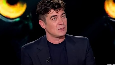 Belve, Riccardo Scamarcio: “Ho pestato i piedi a qualcuno, per questo non vinco premi. Io, Incorvaia e Sarcina? Mi fa orrore quella storia”