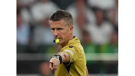 Triplice fischio per l'arbitro Orsato: sono arrivate le dimissioni ufficiali