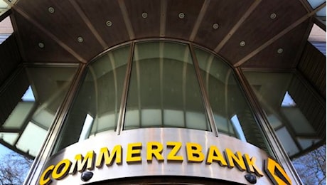 Mossa UniCredit: Commerzbank esamina opzioni, governo tedesco sostiene indipendenza