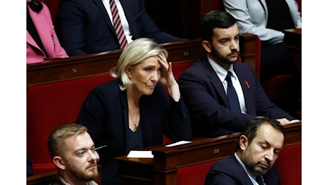 Le Pen a Macron, 'posso sfiduciare anche il prossimo premier'