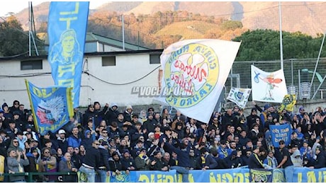 Dalle Apuane al Ferraris, quasi 1700 tifosi gialloazzurri pronti a invadere Genova per sostenere la Carrarese