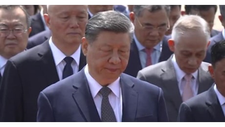 IL VIDEO. Xi Jinping ad Hanoi, omaggio a Ho Chi Minh e incontro con Luong Cuong