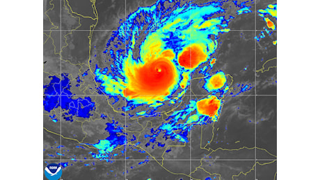 L’uragano Milton si rinforza: un mostro che minaccia lo Yucatan e si proietta verso la Florida