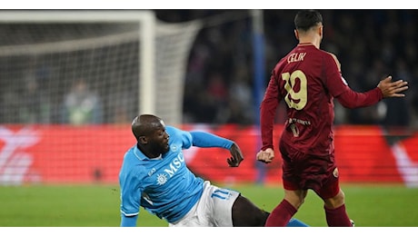 Libero – Napoli-Roma, perché in tv nessuna domanda a Conte su episodi Lukaku?