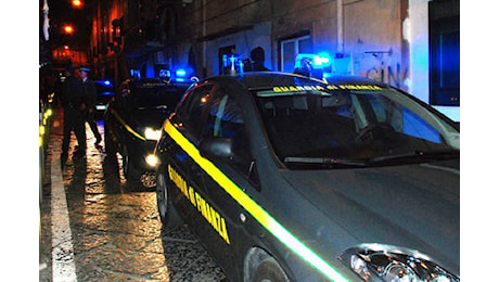 Mafia, arrestati a Catania 10 presunti esponenti dei Pillera-Puntina
