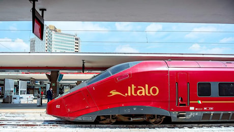 Treni, caos sull'Alta Velocità Roma-Firenze per un guasto a un treno Italo: ritardi di oltre un'ora