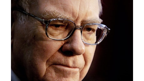 Warren Buffett scarica Apple: in sei mesi la sua Berkshire Hathaway ha venduto il 55% delle azioni