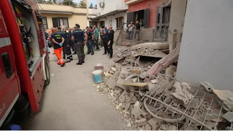 Palazzina crollata a Saviano, recuperato il corpo dell’anziana: quattro i morti dopo l’esplosione di ieri mattina