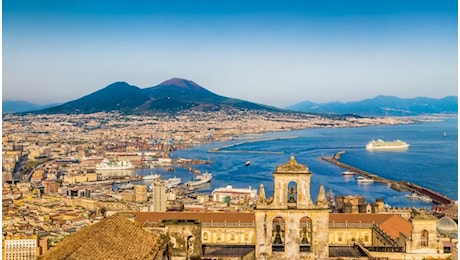 Napoli blinda il centro storico come Venezia: si valuta un ticket d’ingresso