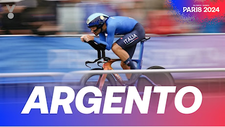 Filippo Ganna, la prima gioia olimpica per l'Italia arriva dalla cronometro maschile: il suo argento in 150 secondi - Ciclismo su strada video
