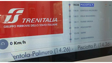 Ritardi, treno regionale Paola-Napoli fermo a Pisciotta: incubo la vigilia di Natale