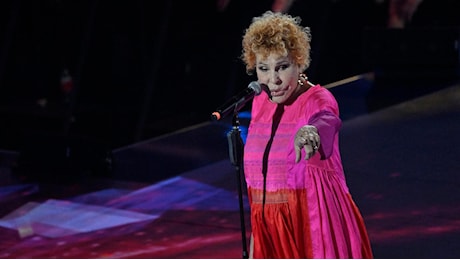 Ornella Vanoni per i 90 anni si regala ‘Ti voglio’ con Elodie e Ditonellapiaga