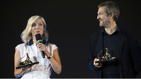 Mélanie Laurent e Guillaume Canet: come sono diventati Maria Antonietta e Luigi XVI per Le Delouge