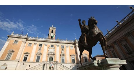 Roma trema, è caos: tangenti, corruzione, frode. La GdF irrompe in Campidoglio, indagati anche pubblici ufficiali | DETTAGLI