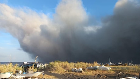 Allerta rossa Stromboli, Commissione Grandi Rischi: “fenomeni eccezionali, monitoraggio per il rischio tsunami”