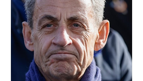 Sarkozy a processo, accuse di fondi illeciti dalla Libia per la campagna presidenziale del 2007