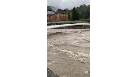 Meteo. Fiume Brembo in piena dal San Pellegrino Terme nella bergamasca. VIDEO