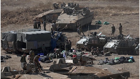 Truppe di Israele entrano in Libano, via all'operazione via terra: spari di tank e blitz nei tunnel Hezbollah