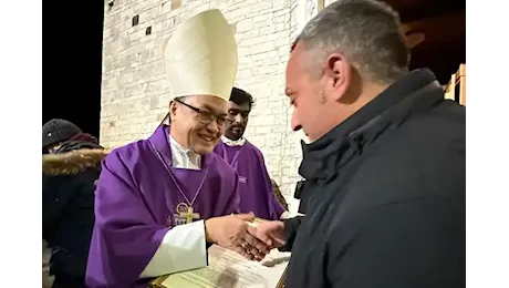 David e Tagle, due filippini tra i papabili: Guardialfiera prega per il suo ex vescovo