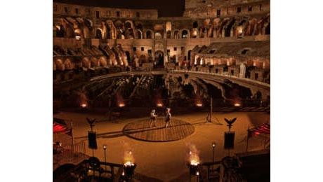 Turisti come 'gladiatori' al Colosseo, potranno combattere in arena grazie all'accordo con Airbnb