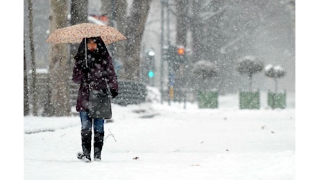 Meteo: Neve, tra pochi giorni cadrà copiosa fino in collina, gli aggiornamenti