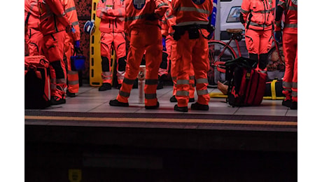 Una persona finita sotto un treno della metro a Milano: soccorsa e chiuso un tratto della M1