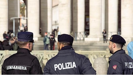 Terrorismo, scatta l’allerta: i piani del Viminale per i mercatini di Natale e concerti. Roma e Giubileo sorvegliati speciali