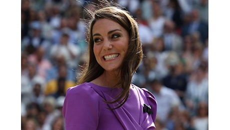 Kate Middleton, tutti in piedi per lei a Wimbledon: il perché del colore lilla e le sue parole