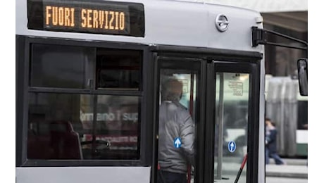 Sciopero mezzi pubblici 5 ottobre, stop bus, tram e metro: orari e fasce di garanzia