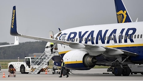 Ryanair costretta a rimborsare migliaia di passeggeri: cosa è successo