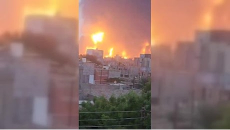Yemen, l'attacco israeliano al porto di Hodeida