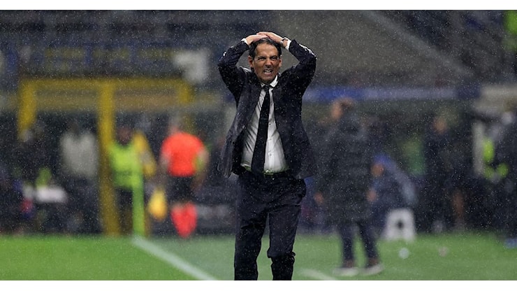 TS racconta la notte di Inzaghi: “Era sfinito. Ma non lo teneva nessuno quando Marciniak…” - FC Inter 1908 TS racconta la notte di Inzaghi: “Era sfinito. Ma non lo teneva nessuno quando Marciniak…” - FC Inter 1908