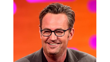 Matthew Perry, una terza persona si dichiara colpevole per la sua morte: è un medico di San Diego