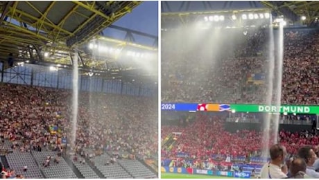 Euro 2024, fiumi d'acqua dentro lo stadio di Germania-Danimarca