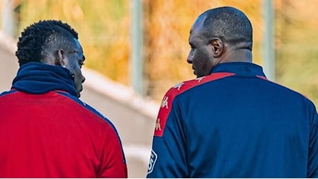 Genoa, Vieira dirige il primo allenamento: subito a colloquio con Balotelli