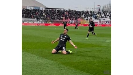 Serie A, il Cagliari conquista 3 punti a Monza, sfortunato palo di Lapadula sul finale