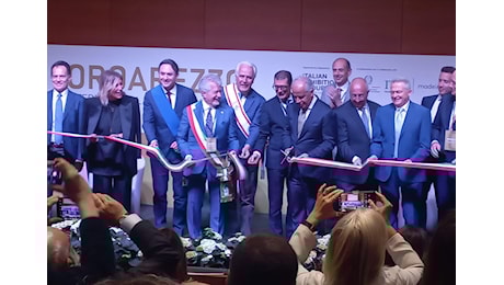 Giani ad OroArezzo: “Sostegno alle imprese di fronte all’incertezza internazionale” - Toscana Notizie