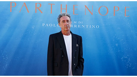 Parthenope, Paolo Sorrentino presenta il film a Roma: «Una donna libera in una città libera»