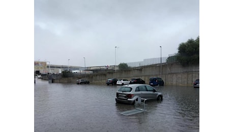 Maltempo Sardegna, il nubifragio di oggi a Sassari: caduti 55,6mm di pioggia in 4 ore, attivato il Coc