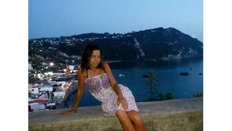 Lasciò la compagna in un dirupo, poi tornò di notte per soffocarla: l'indagine sulla morte di Marta Ohryzko a Ischia