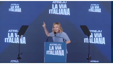 Giorgia Meloni chiude Atreju e torna sui centri per migranti in Albania: «Funzioneranno, voglio combattere la mafia»