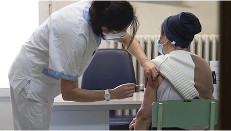 Ancora influenza e covid . Ripartono le vaccinazioni. Ambulatori pronti al lavoro