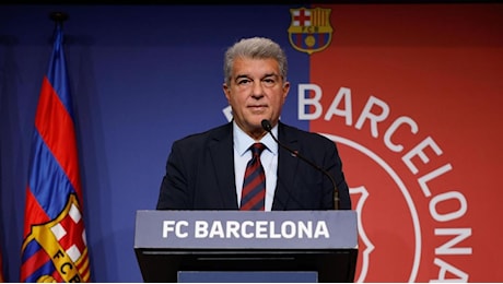 Caso Dani Olmo, i tifosi del Barça chiedono le dimissioni di Laporta