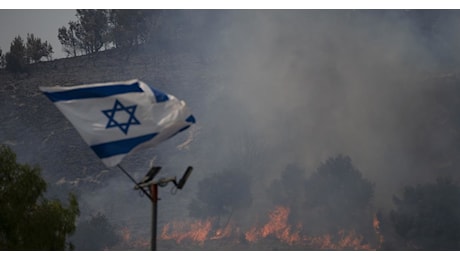 Israele, primi attacchi nel sud del Libano: il conflitto si allarga