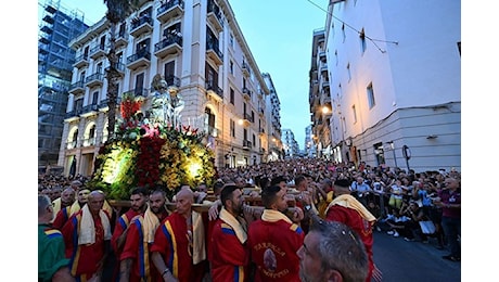 San Matteo, Salerno oggi festeggia il suo patrono: pontificale, processione e fuochi